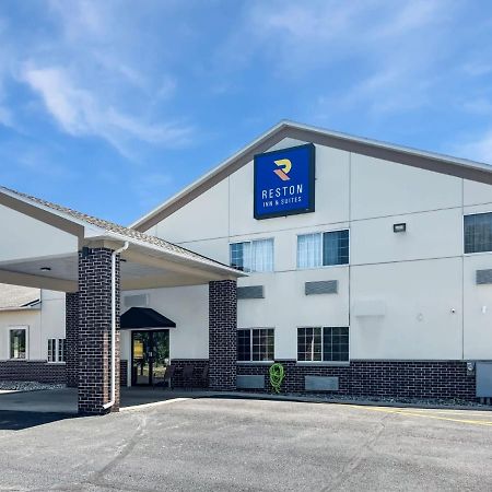 Reston Inn & Suites Spencer Eksteriør billede